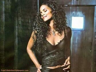 Halle Berry Wallpaper HD