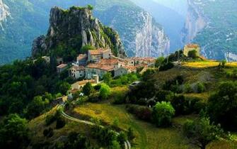 Mountain Village Houses Trees Road Wallpaper