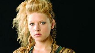 Katheryn Winnick HD Wallpaper