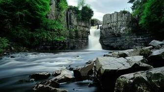 Waterfall Live Wallpaper Which Is Under The