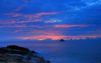 Blue Night Cloudy Sky Wallpaper