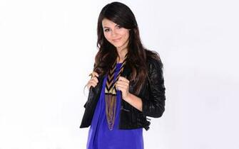 Widescreen Desktop Wallpaper Happy Victoria Justice