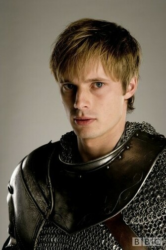 Bradley James Wallpaper Actress