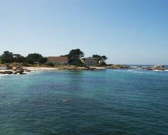 The Monterey Bay Coast Near Aquarium Just North Of