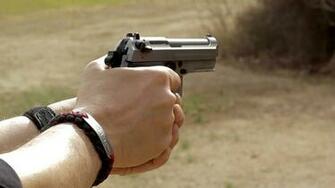 Beretta 92fs Wallpaper Px Kb Picserio