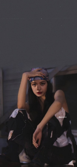 Lalisa Manoban Wallpaper