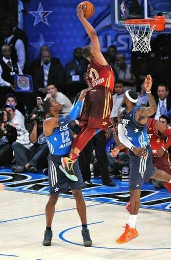 Gallery Russell Westbrook Dunks At Nba Allstar Game