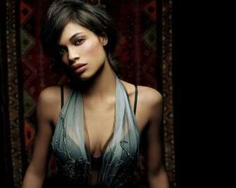 Rosario Dawson Wallpaper