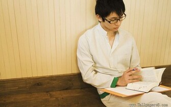 Studying Boy Living Wallpaper Windows