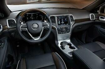 Jeep Grand Cherokee Overland Interior Photo