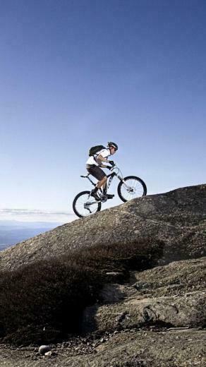 iPhone Wallpaper HD Mountain Biking Background