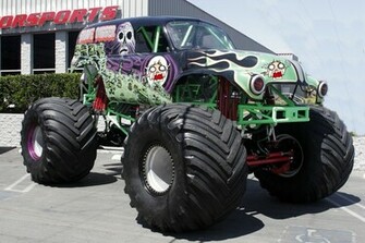 Grave Digger Monster Truck Wallpaper High Jump
