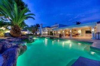 And The Orange Wallpaper Ending With This Wonderful Night Scene Pool
