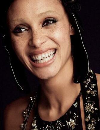 Adwoa Aboah Photo Of Pics Wallpaper