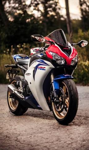 Honda Cbr1000rr Wallpaper By Stoproman F2 A