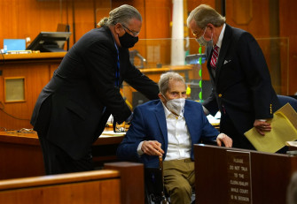 Murder Trial Of Real Estate Tycoon Robert Durst In Hands Los