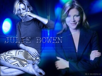 Julie Bowen Wallpaper