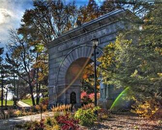 Rod Melotte Camp Randall Arch