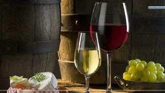 Wine Glass With Grapes Wallpaper