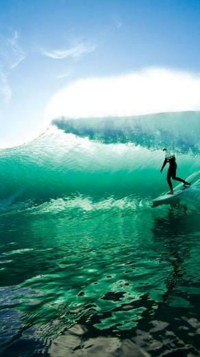 Wave Surfing iPhone Wallpaper