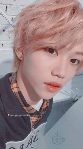 Felix Stray Kids Wallpaper