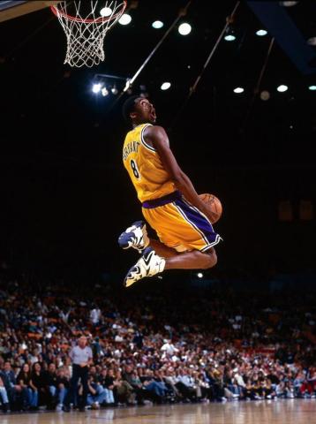Kobe Dunking Wallpaper Top Background