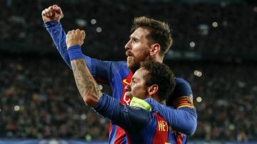 The Best Photos From Barcelona S Crazy Win Over Psg Fox Sports
