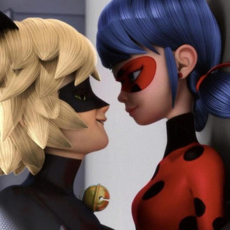Lady Bug Meraculous Ladybug Comics Miraculous Kiss Wallpaper