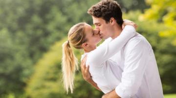 Love Postcards Romantic Couple Handsome Young Kissing