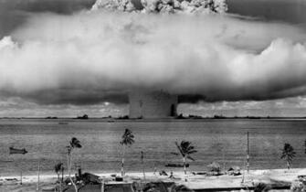 Wallpaper Ocean Explosion Nuclear Weapons Test