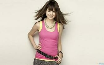 HD Wallpaper Selena Gomez