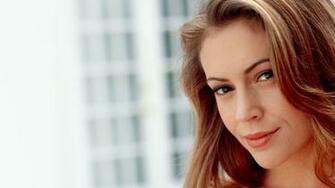 Alyssa Milano Hot HD Desktop Wallpaper