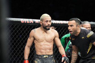 Deiveson Figueiredo In The Ring Wallpaper