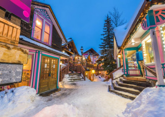 Cozy Towns To Visit This Winter Wallpaper