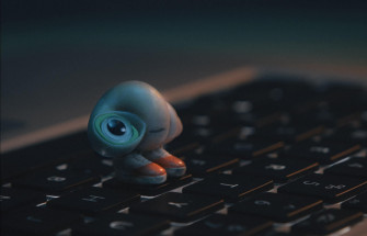 Marcel The Shell With Shoes On Is A Poignant Summertime Surprise