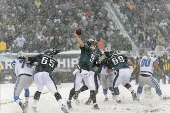 Nick Foles Eagles Snow