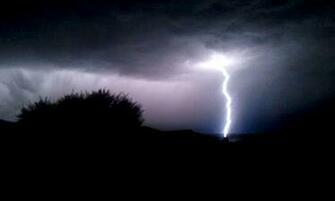 Bigger Real Lightning Live Wallpaper For Android Screenshot