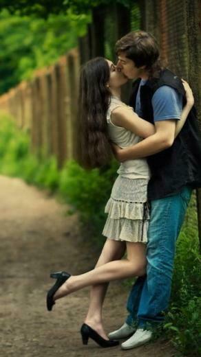 Kissing Couple Wallpaper For Your Nokia Mobile