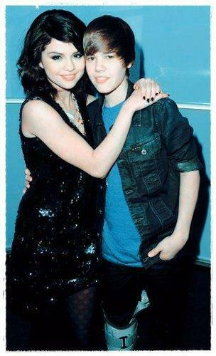 Top Wallpaper Justin Bieber And Selena Gomez