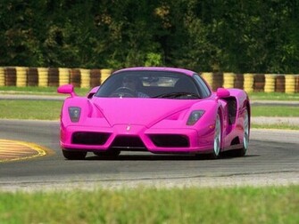 Uk Auto Cars Fast Racing Wallpaper