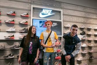 Nss Presents Sneaker Date W Ilaria Bigg Ft Capo Plaza Drefgold