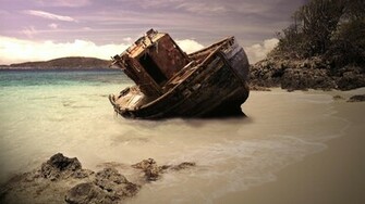 Shipwreck Wallpaper