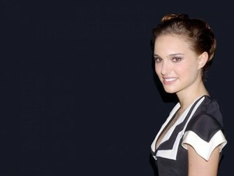 Natalie Portman Hollywood Star Wallpaper Fun