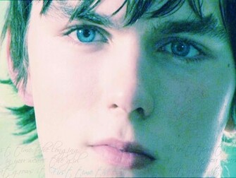 Cute Nicholas Hoult Wallpaper