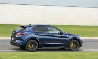 Alfa Romeo Stelvio Quadrifoglio Res