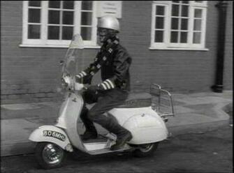 Top Vespa Sportique Pictures Wallpaper