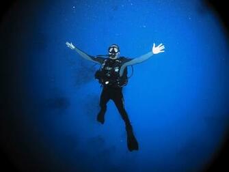 Scuba Diving Diver Ocean Sea Underwater Wallpaper