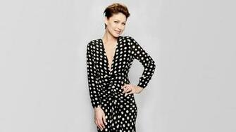 Emma Willis The Voice Kids Portrait Wallpaper HD Tv Series