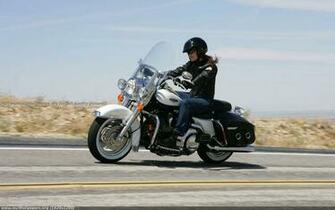 Img Harley Davidson Road King Wallpaper HD Jpg