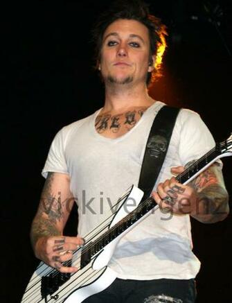 Syn Gates By Vickivengenz